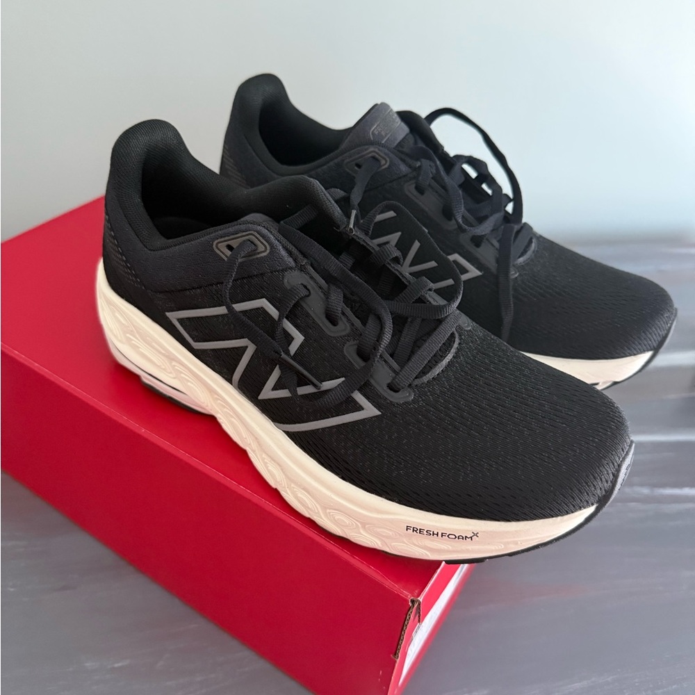 New Balance Black and White Women's Sneakers
